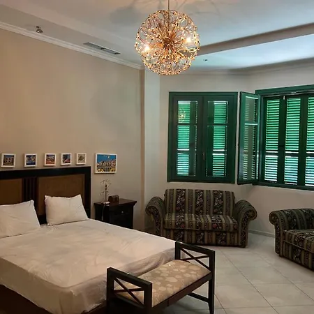 Villa Historical Vila In The Heart Of Saranda!! Sarandë